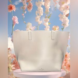 Kate Spade - Foster Court Pebble Leather Tasha Tassle Tote - Ivory Royal Blue